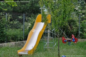 Foto Parque Infantil en La Acebeda 10