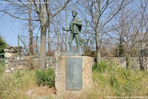Foto Estatua homenaje al Hombre del Campo 3
