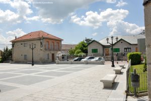 Foto Plaza de la Villa de Alpedrete 11