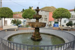Foto Fuente Plaza Mayor en Anchuelo 2