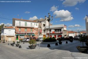 Foto Plaza de la Constitución de Becerril de la Sierra 6