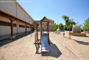 Foto Parque infantil en Berzosa del Lozoya 2
