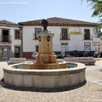 Foto Fuente Plaza de la Constitución en Buitrago del Lozoya 3