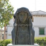Foto Escultura Condesa de Chinchón 3
