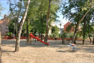 Foto Parque Infantil en Cobeña 12