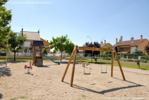 Foto Parque Infantil en Fuente el Saz de Jarama 5