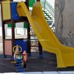 Foto Parque infantil en Gargantilla del Lozoya 3