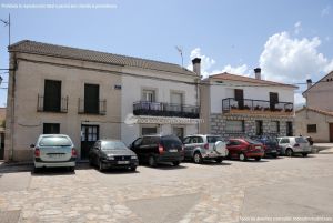 Foto Plaza de la Constitución de Pinilla de Buitrago 7