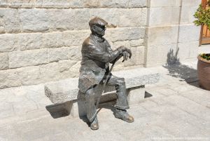 Foto Escultura Plaza Mayor de Guadarrama 2