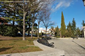 Foto Plaza de Cervantes de Hoyo de Manzanares 2