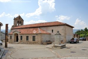 Foto Plaza de la Iglesia de Madarcos 5