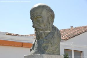 Foto Escultura Don Santiago Ramón y Cajal 5