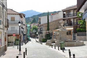 Foto Calle Mayor de Miraflores de la Sierra 2