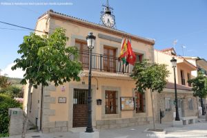 Foto Ayuntamiento Navalafuente 1