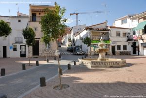 Foto Plaza de la Constitución de Orusco 3