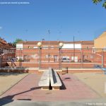 Foto Pista deportiva y parque infantil en Paracuellos de Jarama 1