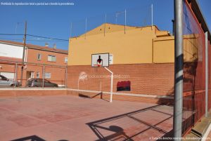 Foto Pista deportiva y parque infantil en Paracuellos de Jarama 4