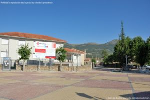 Foto Plaza del Gobernador de Pinilla del Valle 9