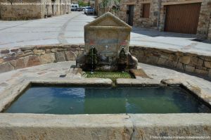 Foto Fuente de la Iglesia de Prádena del Rincón 4