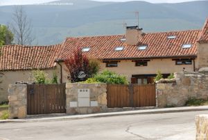 Foto Plaza de la Fragua de Oteruelo del Valle 4