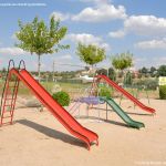 Foto Parque Infantil en Ribatejada 2