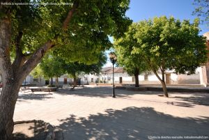 Foto Plaza de la Constitución de Talamanca de Jarama 9