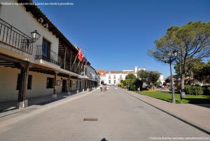 Foto Plaza de España de Torrejón de Velasco 2