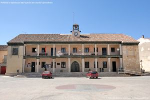 Foto Ayuntamiento Torrelaguna 1