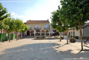 Foto Plaza Mayor de Torremocha de Jarama 10