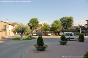 Foto Plaza de San Isidro de Torremocha de Jarama 9