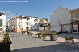 Foto Plaza de la Constitución de Valdaracete 11