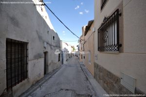 Foto Calle de la Iglesia de Valdaracete 10
