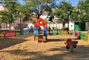 Foto Parque Infantil en Valdetorres de Jarama 2