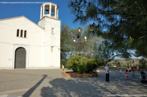 Foto Plaza de la Iglesia de Villamanrique de Tajo 7