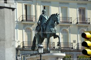 Foto Estatua de Carlos III 4