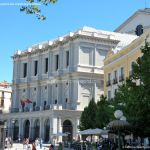 Foto Plaza de Oriente. Edificios que bordean la plaza 2