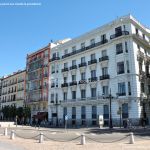 Foto Plaza de Oriente. Edificios que bordean la plaza 7