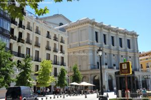 Foto Plaza de Oriente. Edificios que bordean la plaza 9