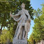 Foto Estatuas de los Reyes de España 9