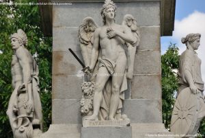 Foto Monumento a los Caidos Por España 17