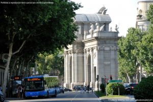 Foto Puerta de Alcalá 2