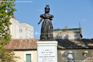 Foto Escultura Isabel II en Aranjuez 4
