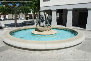 Foto Fuente Plaza de España de El Escorial 1