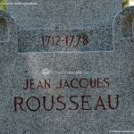 Foto Escultura Jean Jacques Rousseau 1