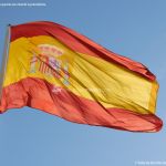 Foto Bandera de España en la Plaza de Colón 11