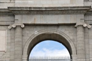 Foto Puerta de Toledo de Madrid 13
