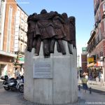 Foto Escultura Homenaje a los Abogados de Atocha 3