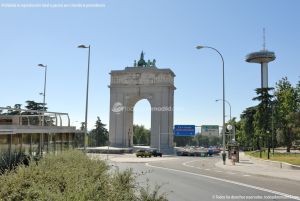 Foto Avenida del Arco de la Victoria 2