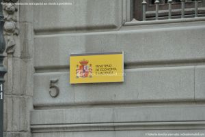 Foto Ministerio de Economía y Hacienda en la Calle Alcalá 1
