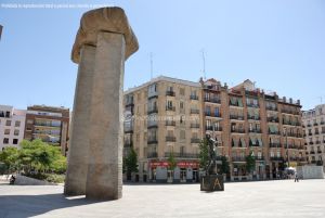 Foto Escultura en la Plaza de Dalí 31